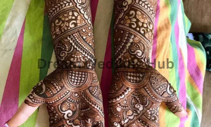 Anshul mehandi artist